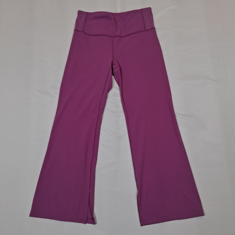 Athleta Barre Kickflare Powervita High Rise Cropped Yoga Pants Womens Med Purple